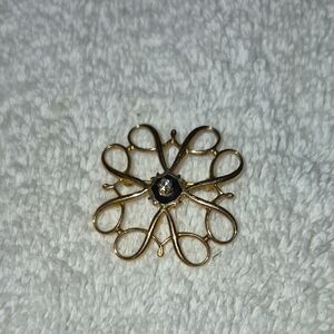 Avon 10K Yellow Gold Onyx & Diamond Pin